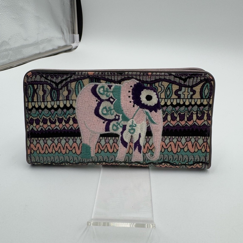 Sakroots Organizer Clutch Wallet